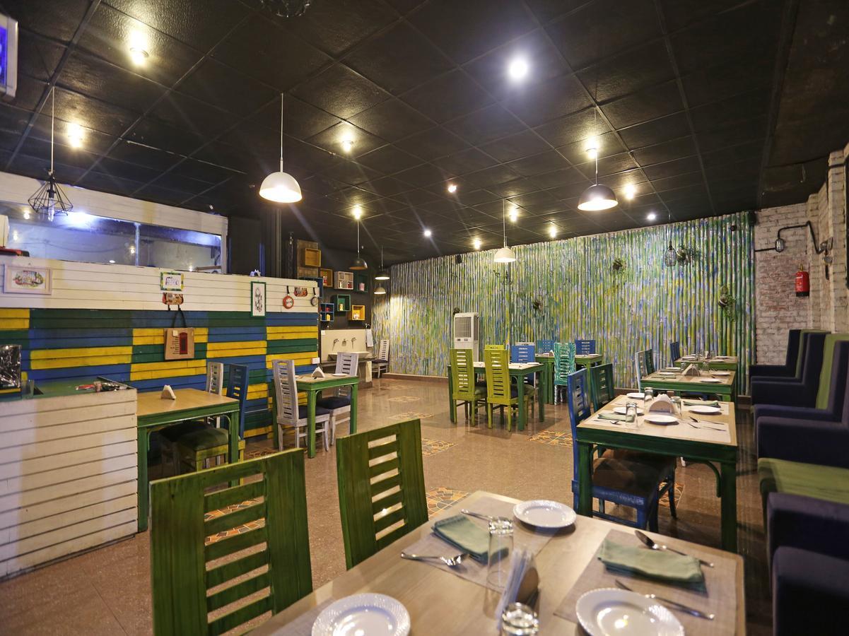 Oyo 10425 Queens Pearl Inn Dehradun Bagian luar foto
