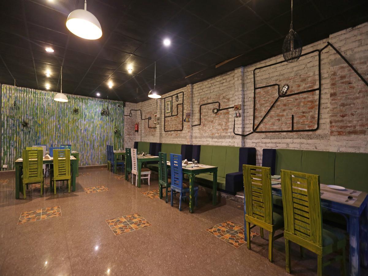 Oyo 10425 Queens Pearl Inn Dehradun Bagian luar foto