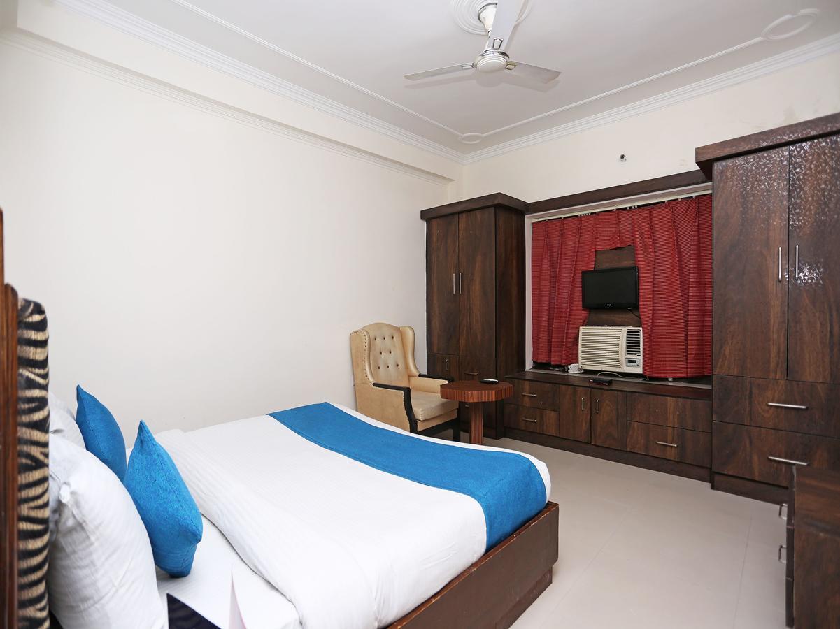 Oyo 10425 Queens Pearl Inn Dehradun Bagian luar foto
