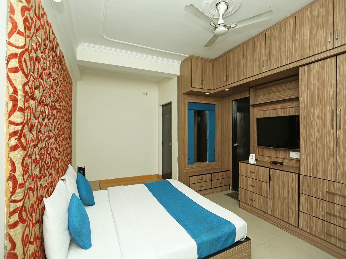 Oyo 10425 Queens Pearl Inn Dehradun Bagian luar foto