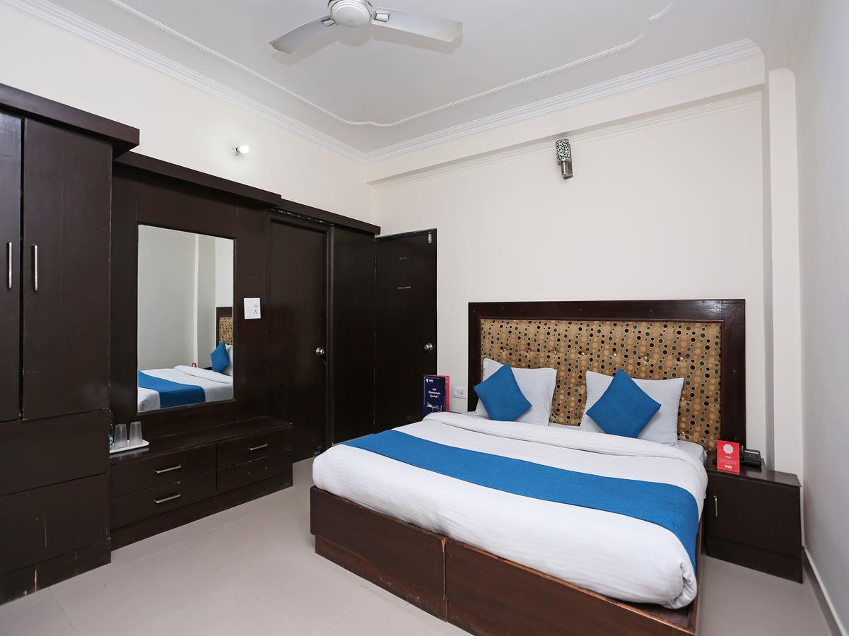 Oyo 10425 Queens Pearl Inn Dehradun Bagian luar foto
