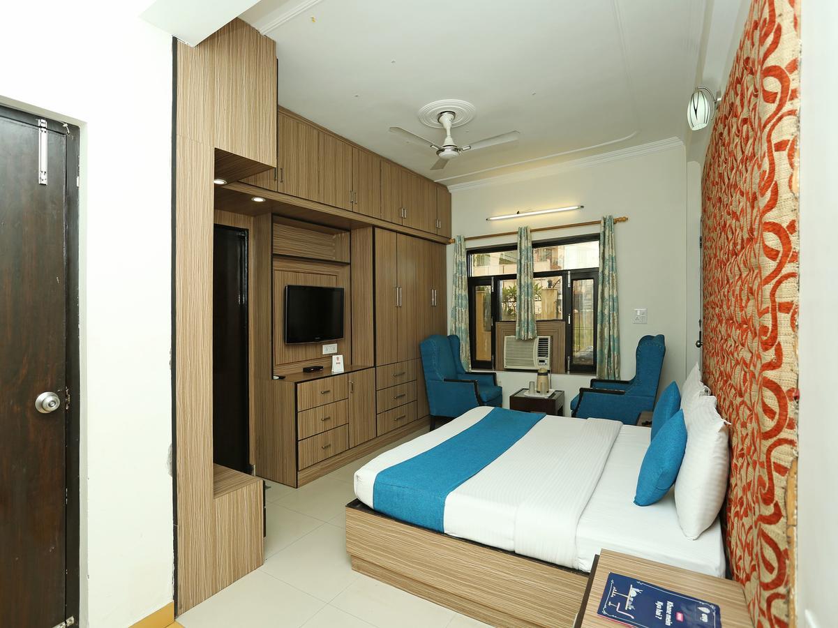 Oyo 10425 Queens Pearl Inn Dehradun Bagian luar foto